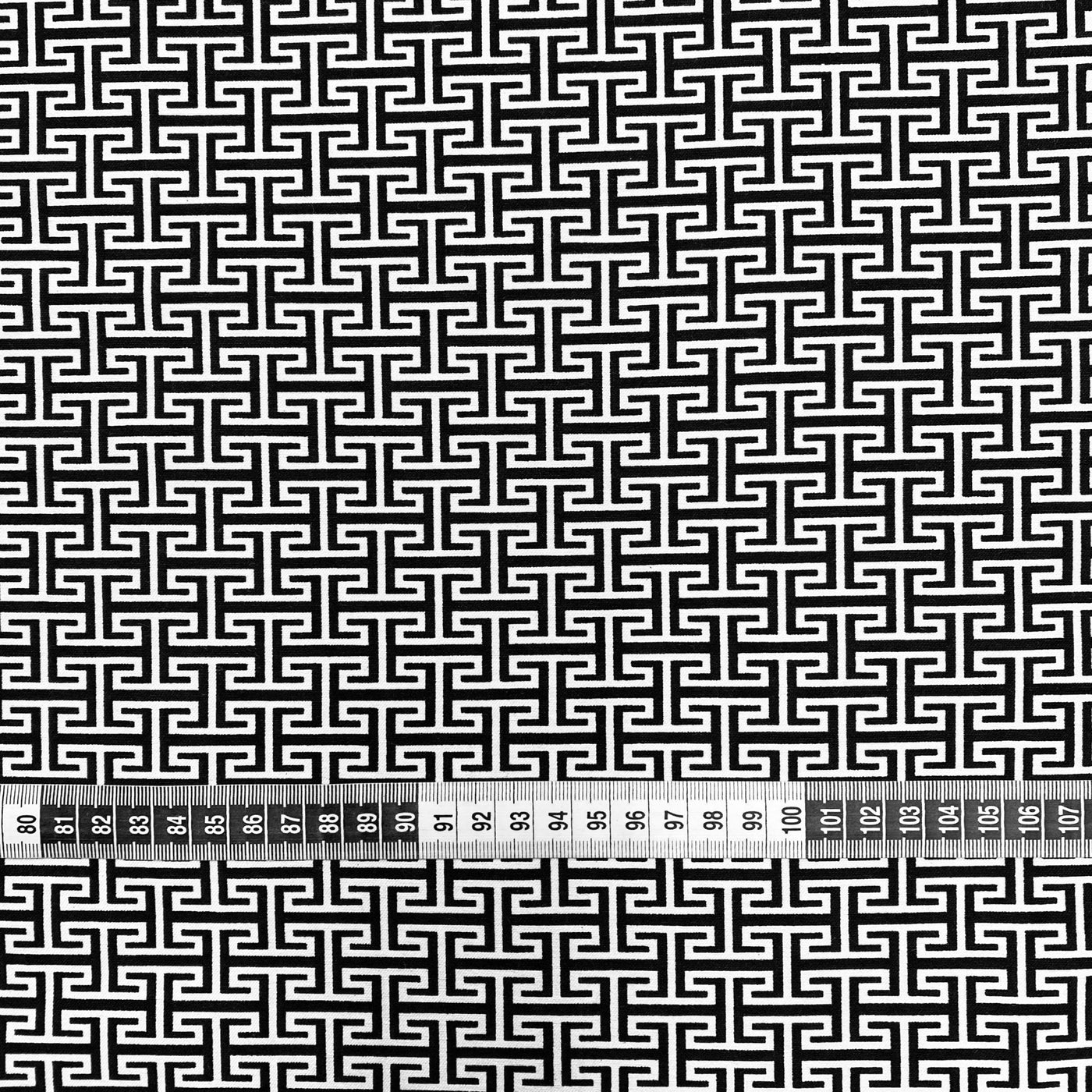 Bengaline Stoff mit geometrischem Muster -  7,25 Euro pro 0,5 Meter (schwarz/ weiß)